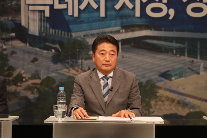 박문석의장이 15일 ABN 아름방송의 '특례시 지정 성남은 지금' 에 참석해 성남시 특례시 지정을 촉구했다.