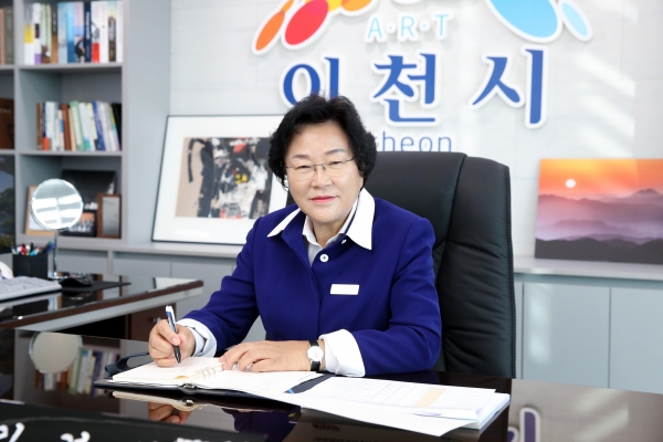 김경희 이천시장이 취약계층 난방비 지원확대 추진을 계획을 밝히고 있다. 