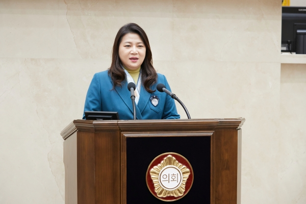 박희정 의원이 제278회 임시회서 5분발언을 하고 있다.