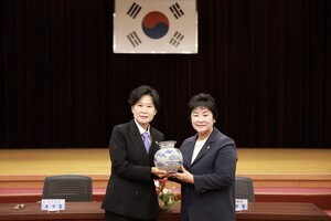 용인특례시의회 장정순 의장, 용인특례시-진주시 자매결연 협약식 참석